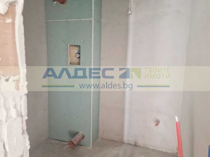 Продава се 3-стаен ап. зад МОЛ Парадайс в нова сграда с Акт 16!