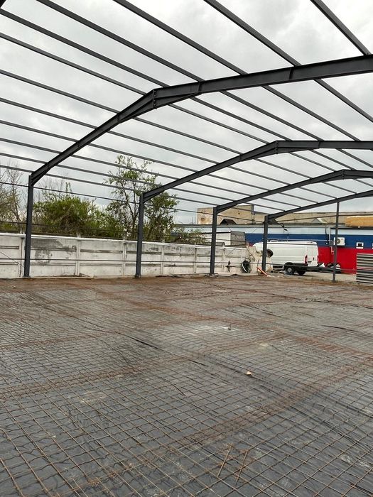 Vând hală metalica