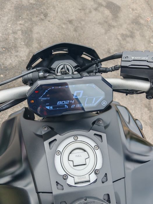 Yamaha MT-07 Matte Black 2022 - 8000 km - Limitat A2