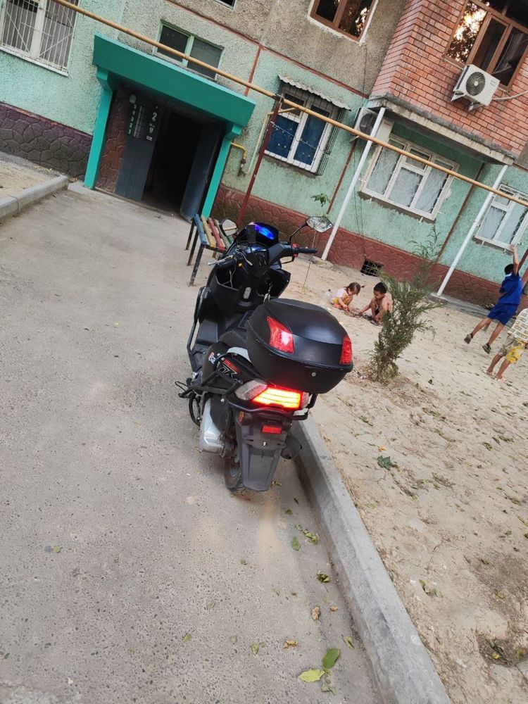Skuter benzin sotadi TIGER