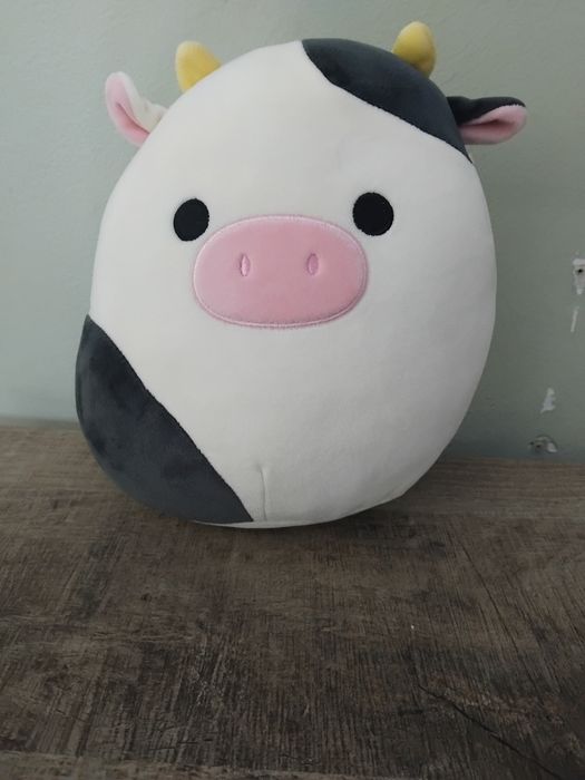 Squishmallow and bobble