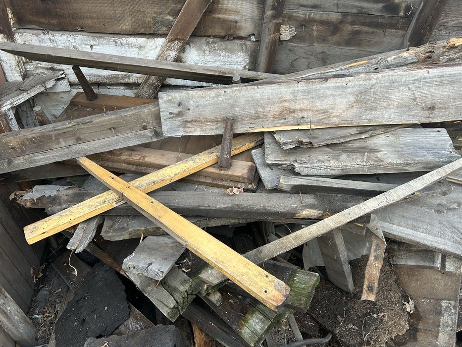 Доски на дрова даром