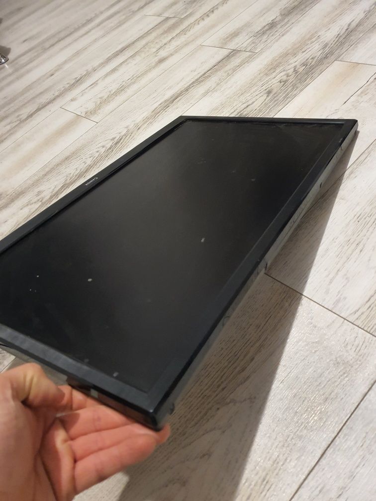 Vand TV Monitor 61 CM