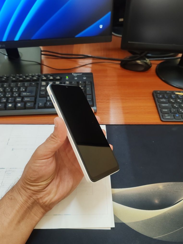 Redmi A3 128gb(2024)ideal ochilmagan usta kurmagan aybi yuq