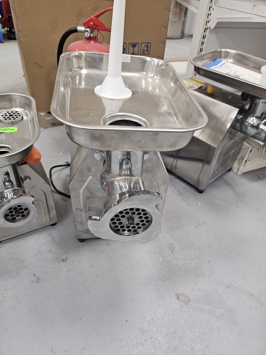 Машина за мелене на месо Месомелачка тк 12 тк 22  тк 32