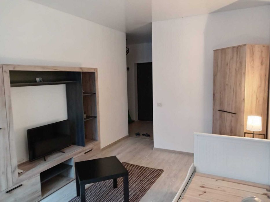Propietar închiriez garsoniera Militari Residence