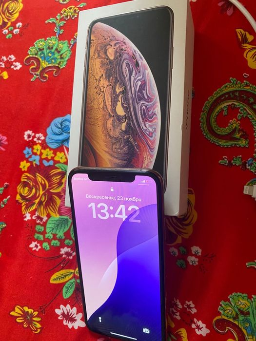 Iphone xs 64gb. Емкость 78