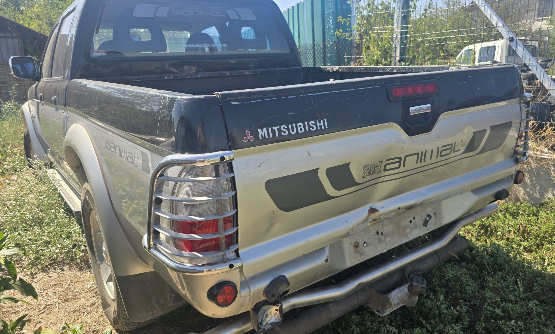 Mitsubishi l200 2.5td 116 коня на части