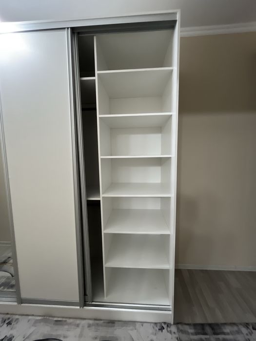 Продается шкаф в отличном состоянии