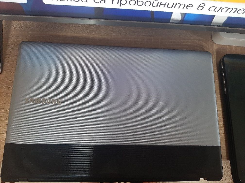 Лаптоп Samsung и ACER