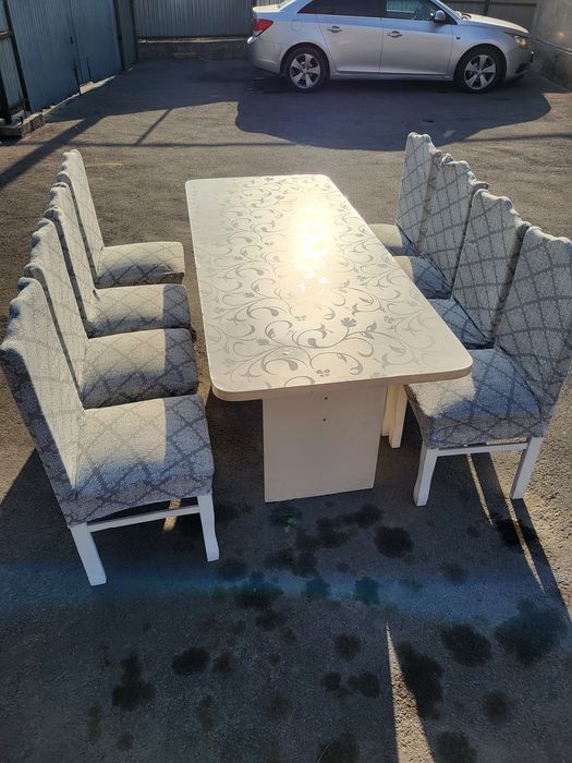 Кухонный стол с стульями 8 штук