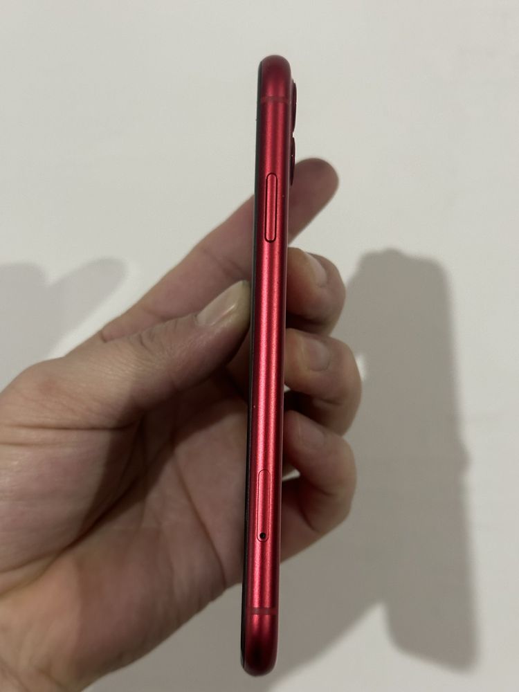 iPhone 11,64GB,Red