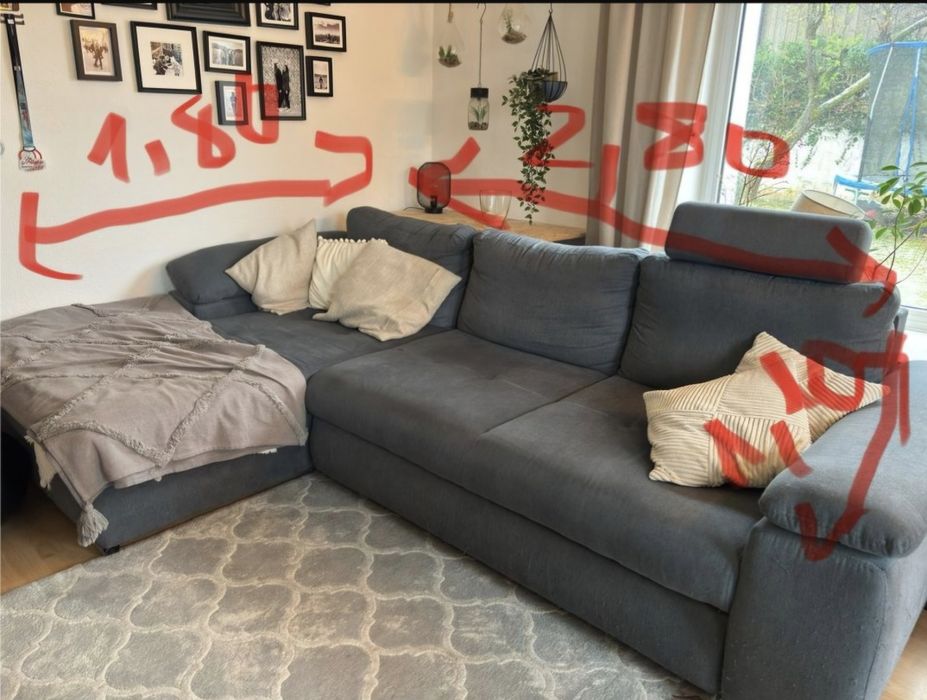 Canapea extensibilă cu spațiu pentru depozitare