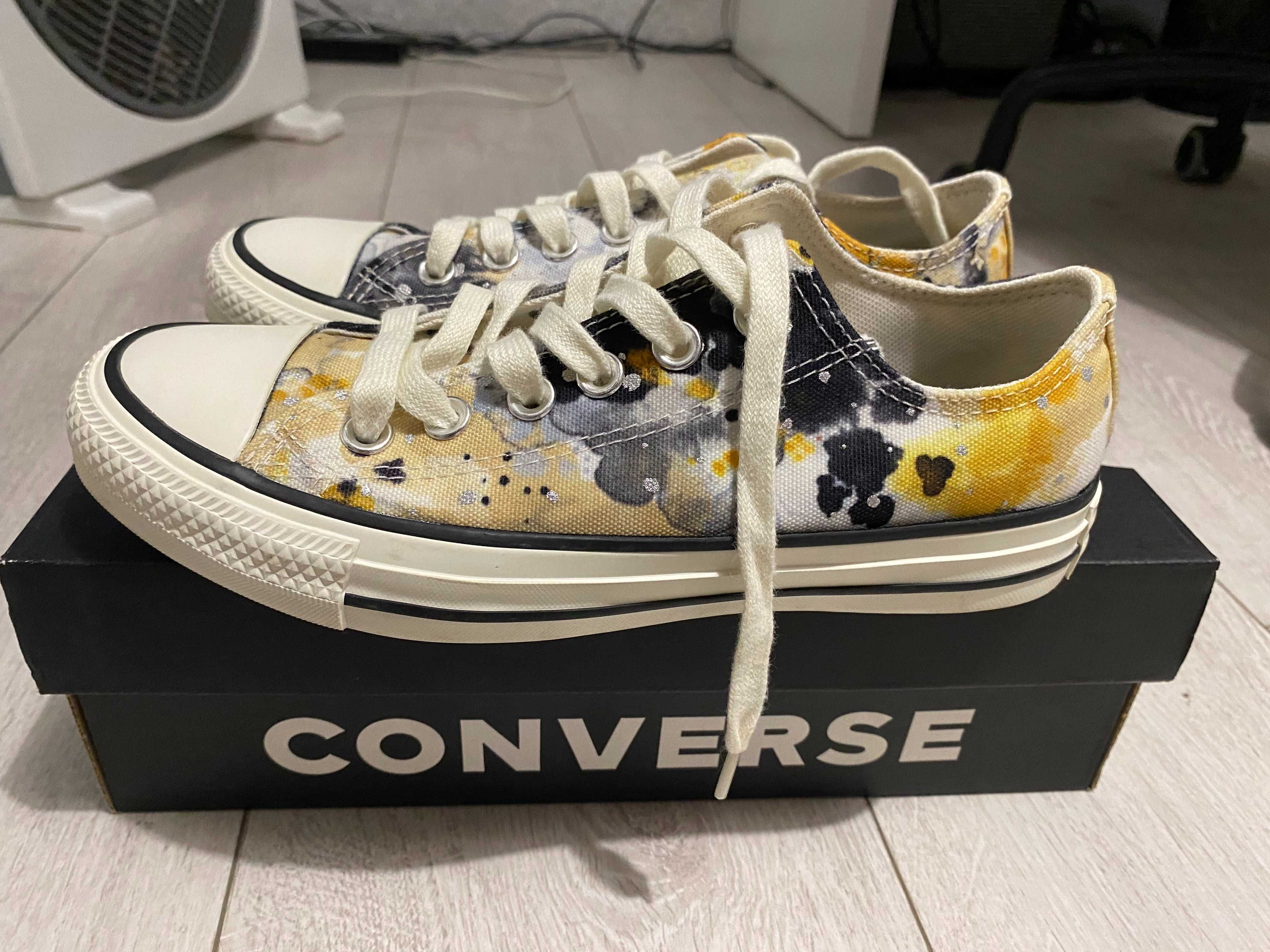Обувки "Converse"