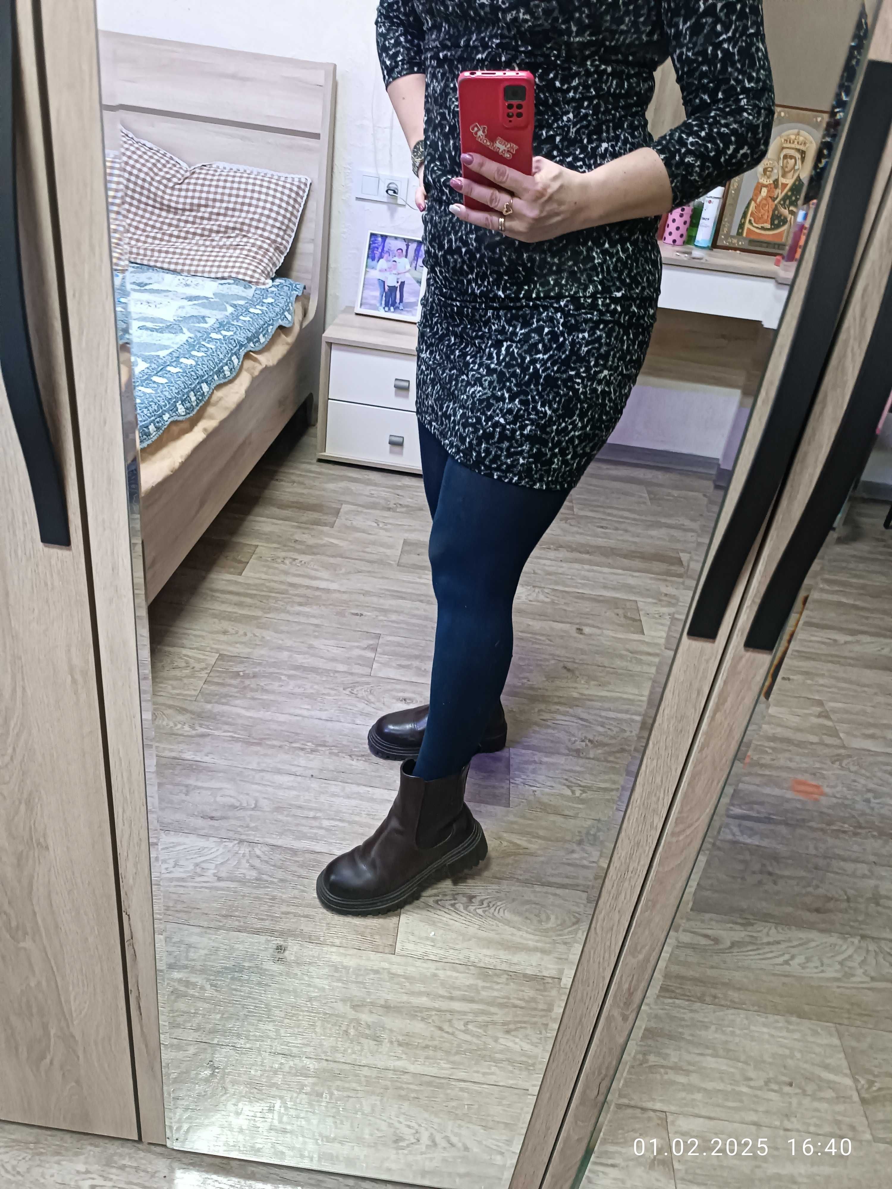 Продам зимнюю обувь и пальто.