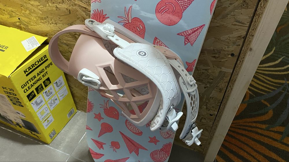 Placa snowboard 134 + legaturi