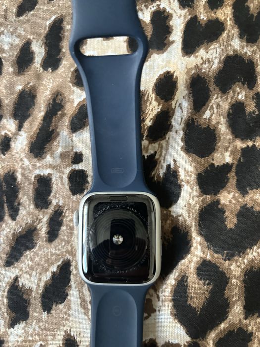 Apple watch se gps+cellular