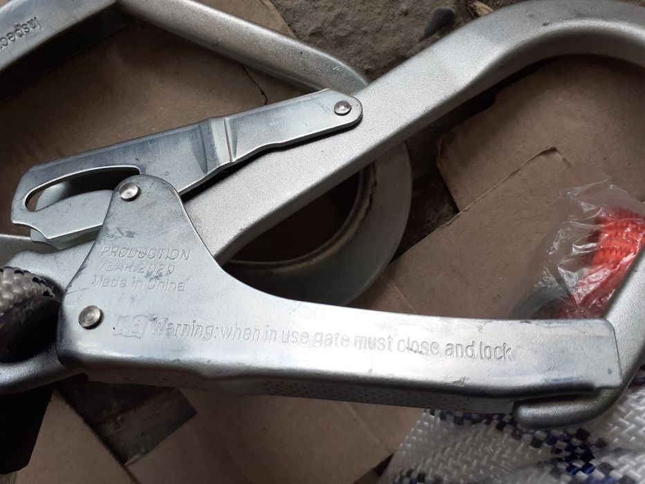 Snur de Absorbție a Șocurilor cu Brat Dublu-Carabinier cu Carlig