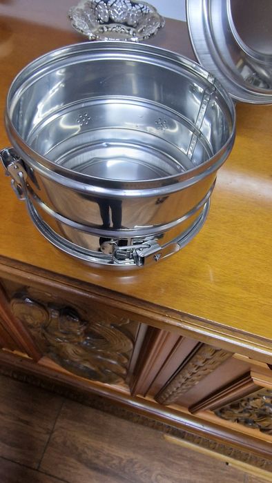 Casoleta rotunda pentru sterilizare
