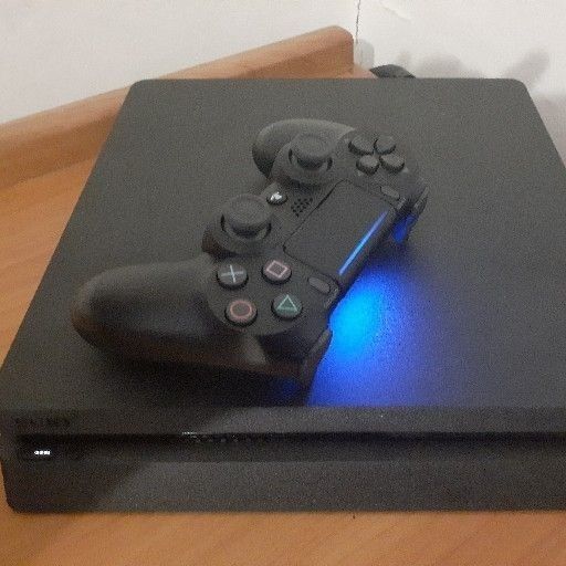 PlayStation 4 PS4 model slim 2024 modat 9.00