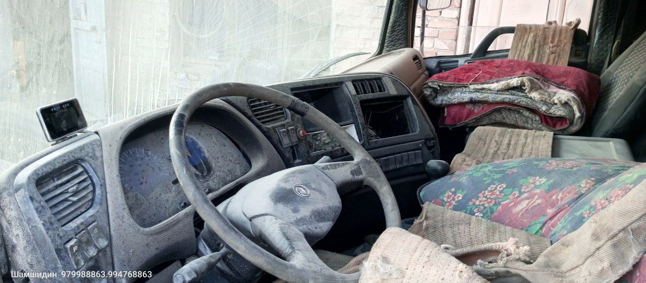 Донг фенг самосвал кабина сотилади.