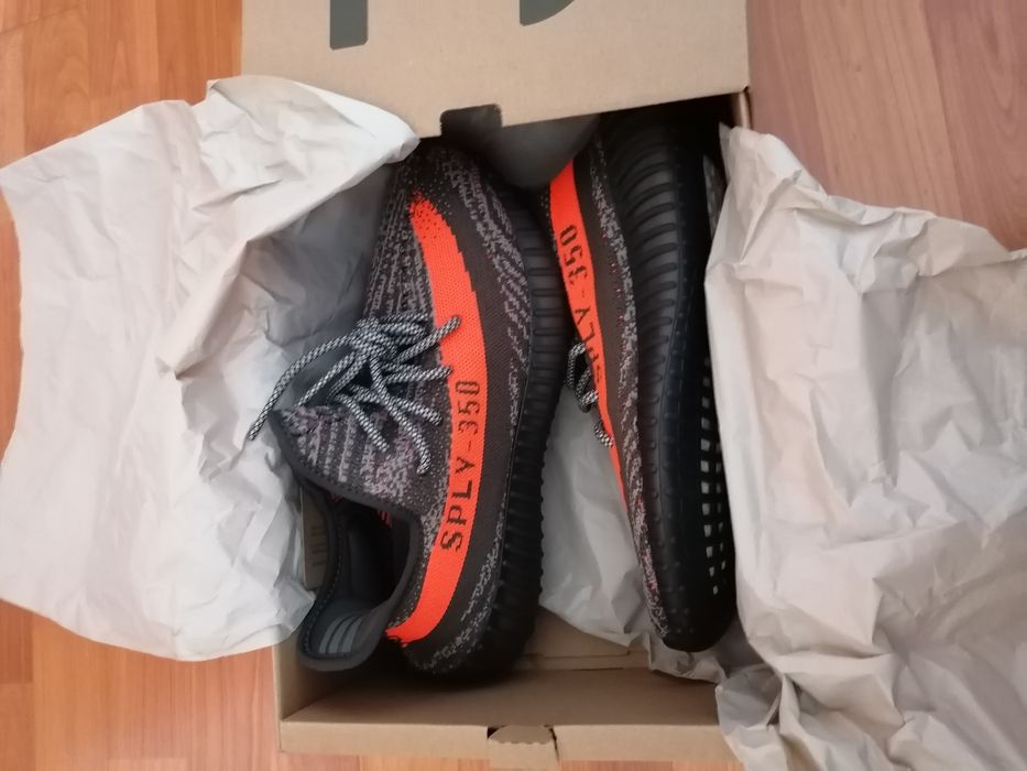 Yeezy boost 350 beluga v2 carbon mărimea 42 2/3