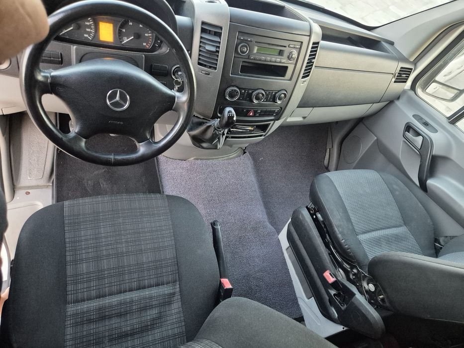 Proprietar, vând Mercedes Sprinter 2010