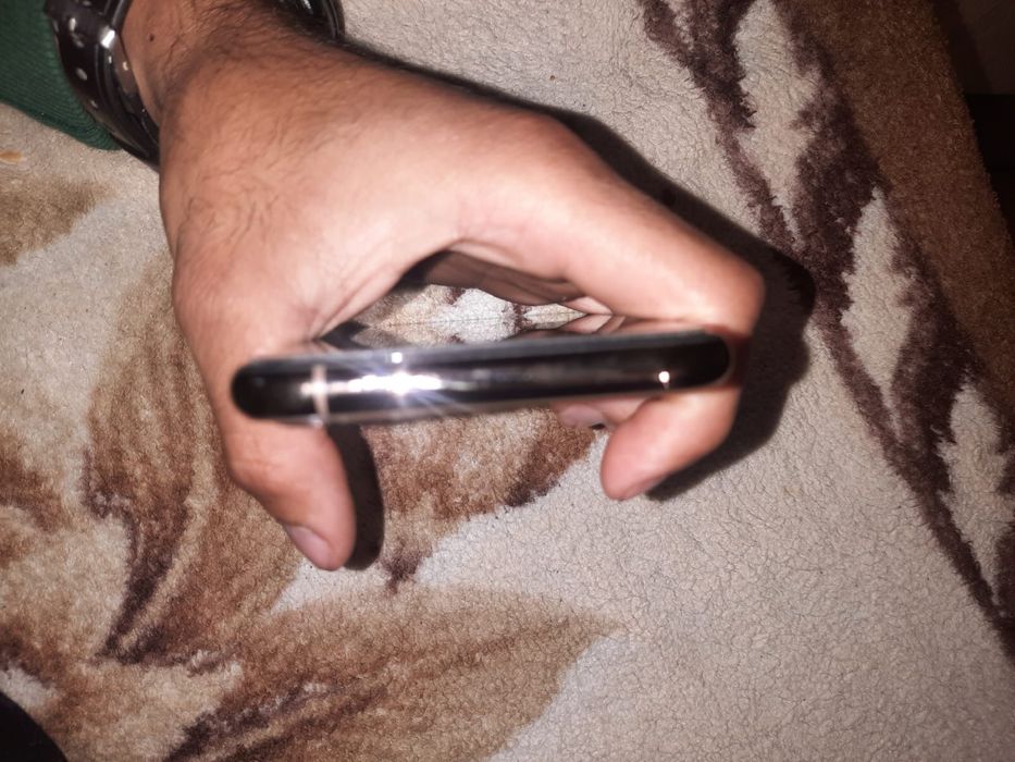 Vand urgent iphone 11 pro