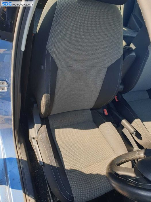 Scaun Dreapta Fata Pasager Textil Fara Incalzire Skoda Rapid 2012 - 2023 [C4446]