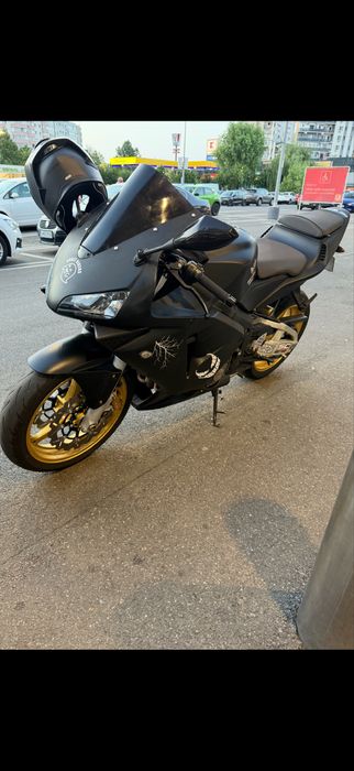 Vand motocicleta honda cbr 600 cm rr stare perfecta