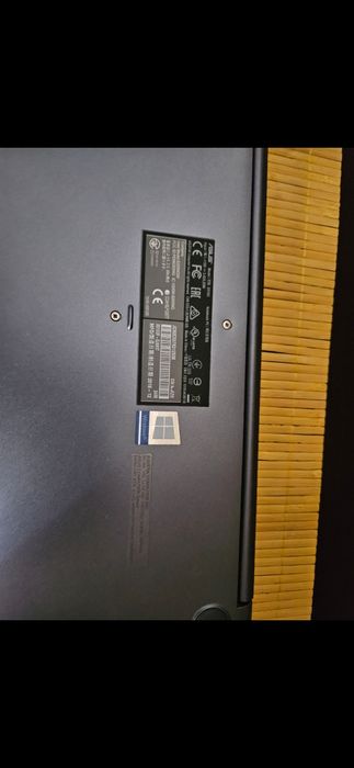 Laptop Asus X515UF, i5-8250U, MX130, 16GB RAM