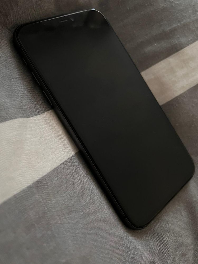 Iphone 11 Black 128 gb