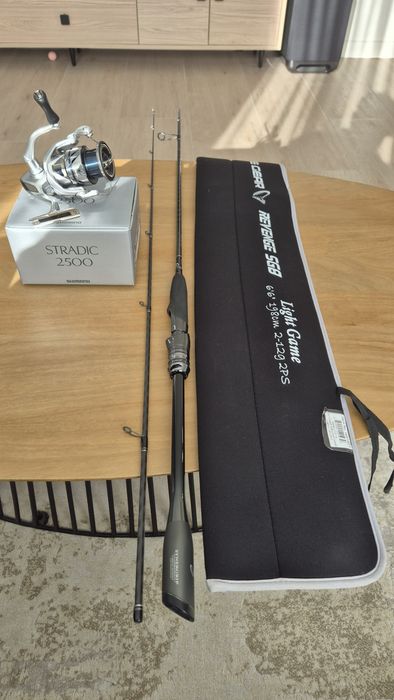 Combo spinning Shimano STRADIC + Savage Gear SG8 2-12 GR
