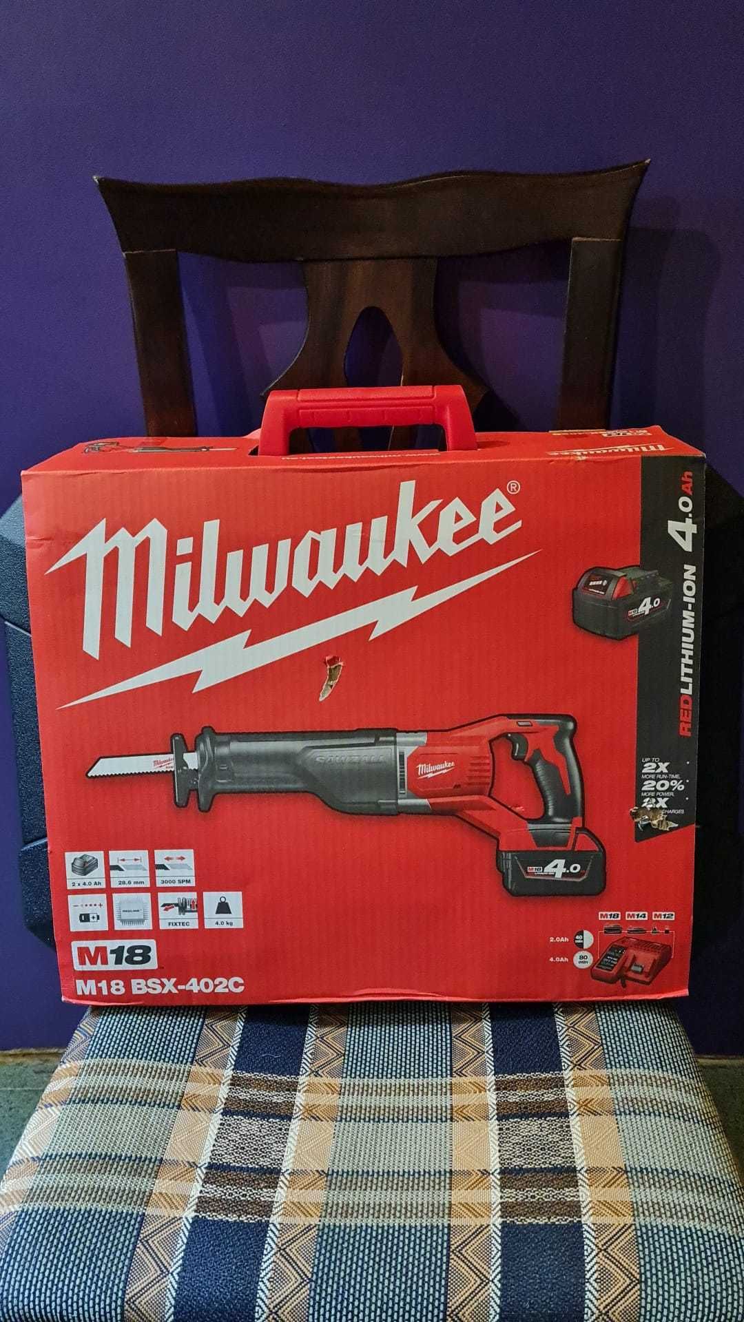 Акумулаторен саблен трион Milwaukee M18BSX-402C