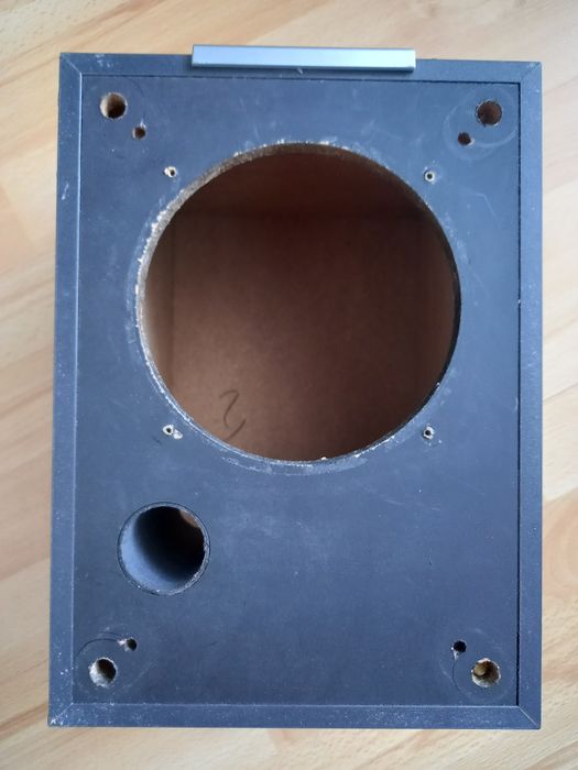 Vînd Schimb Cutie Subwoofer Philips