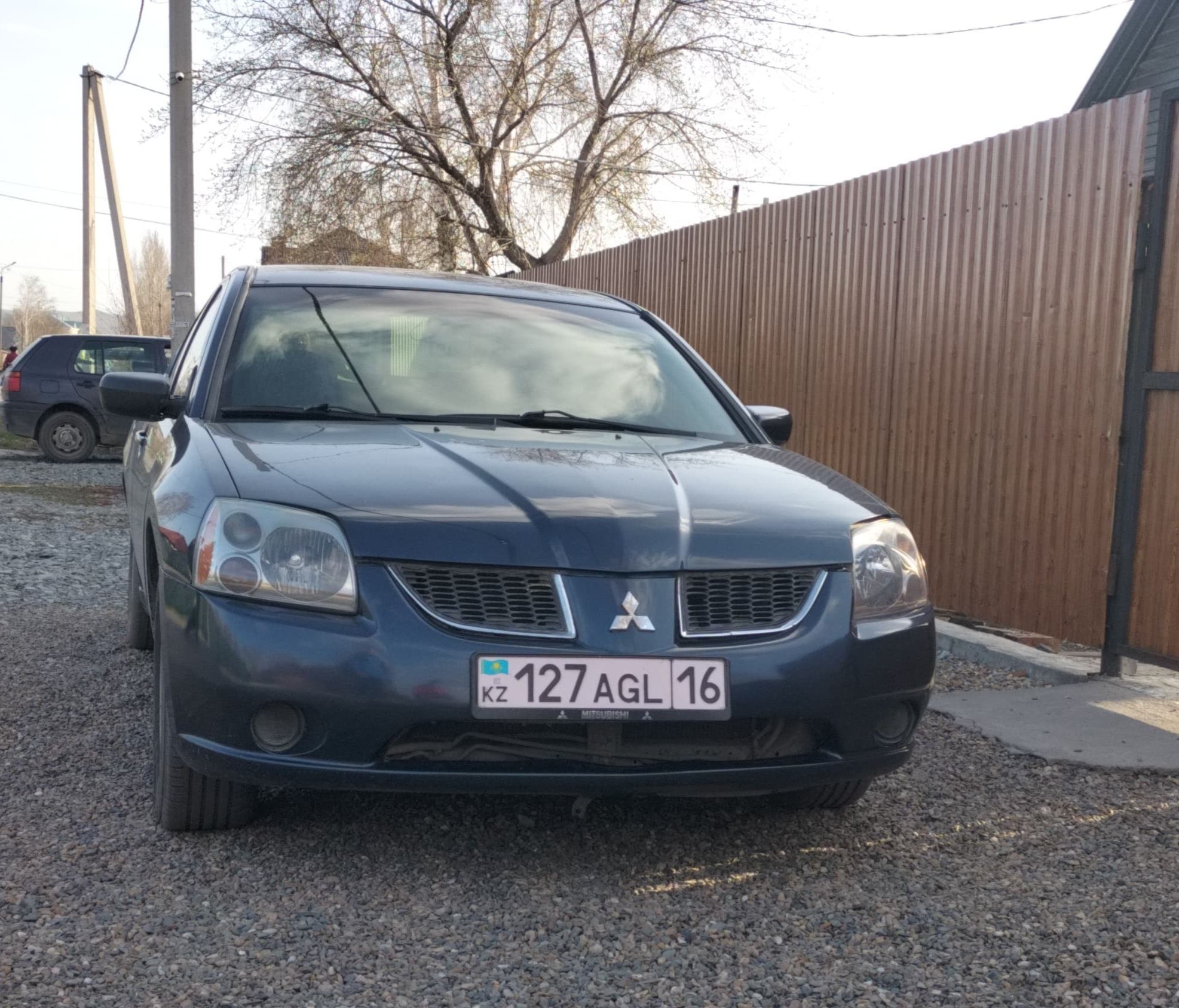 Mitsubishi Galant 2004