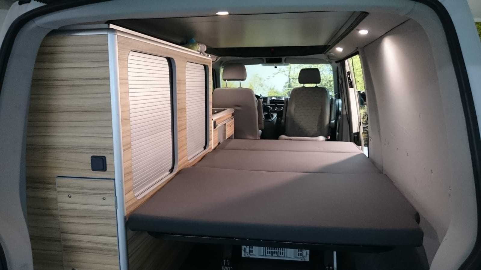 Volkswagen T5 Camper Transporter
