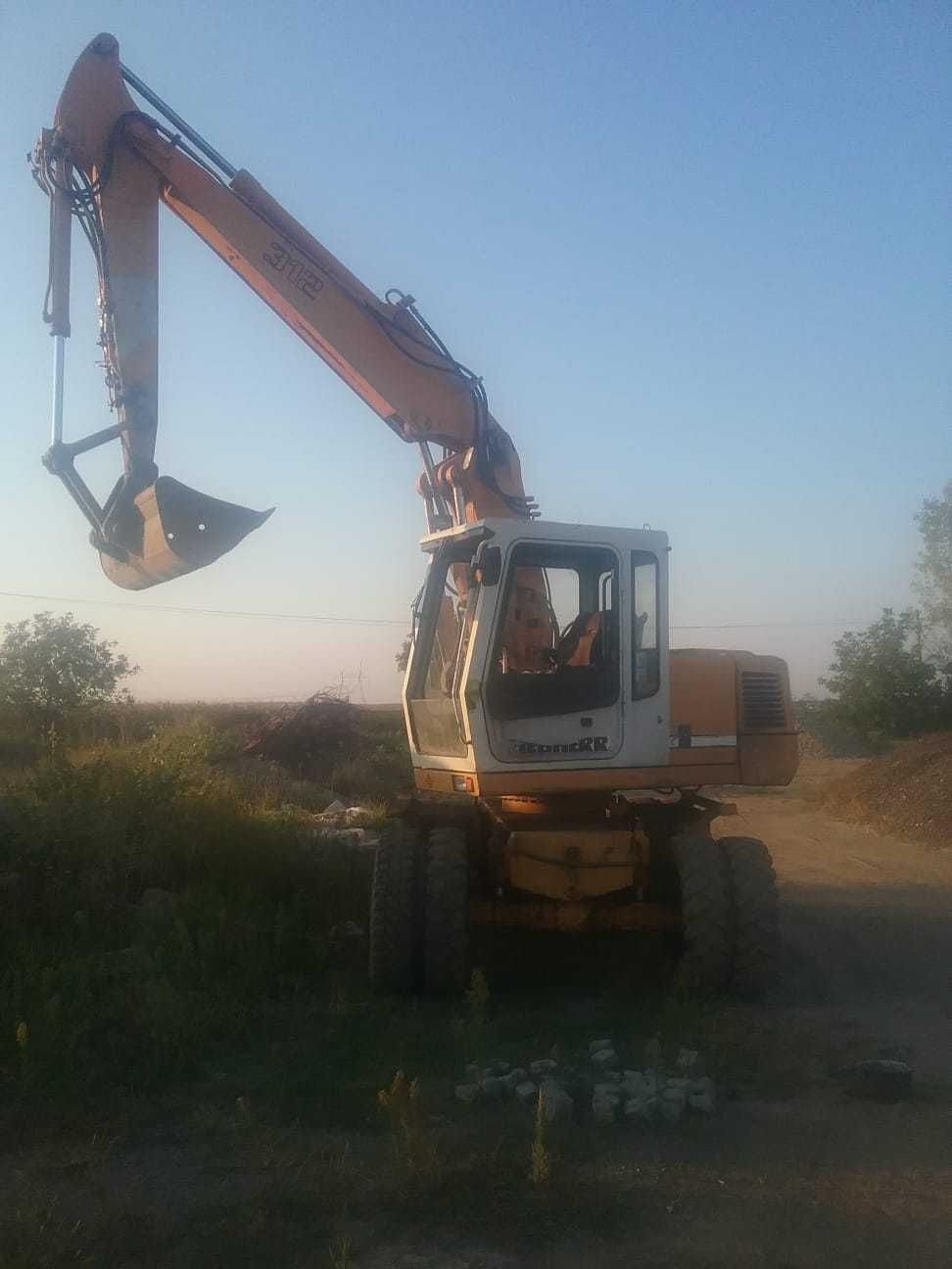 excavator liebherr312