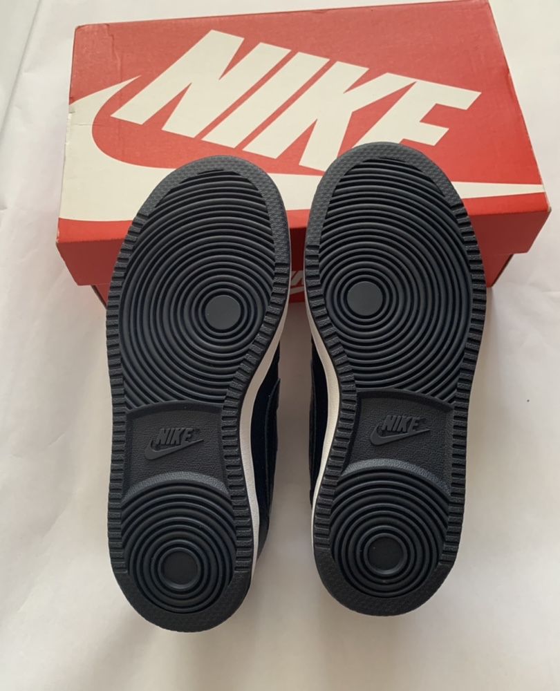 Pantofi sport, copii, Nike, marime 36.5, noi