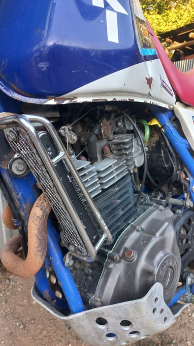Vând Suzuki DR 600cc