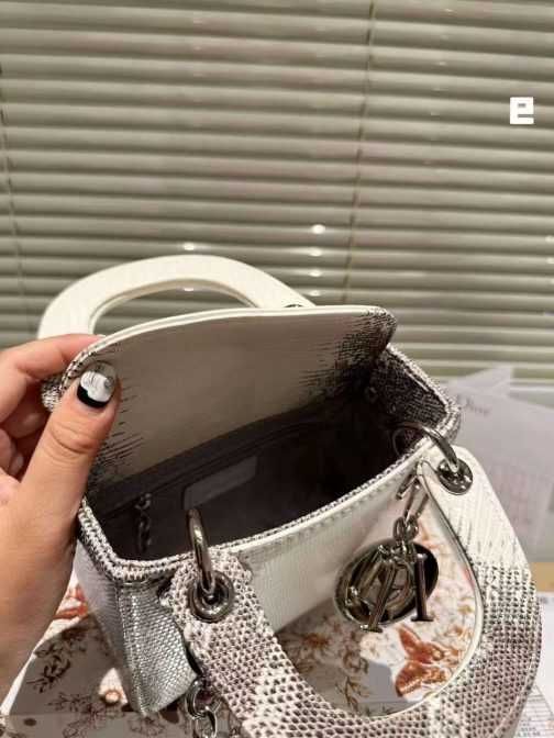 Geanta de mana dama Dior 260324