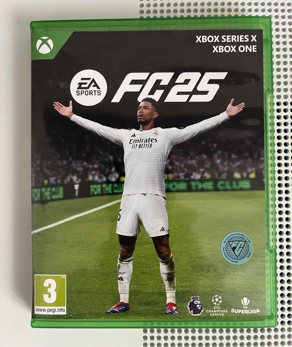 Vând XBOX One S 1TB