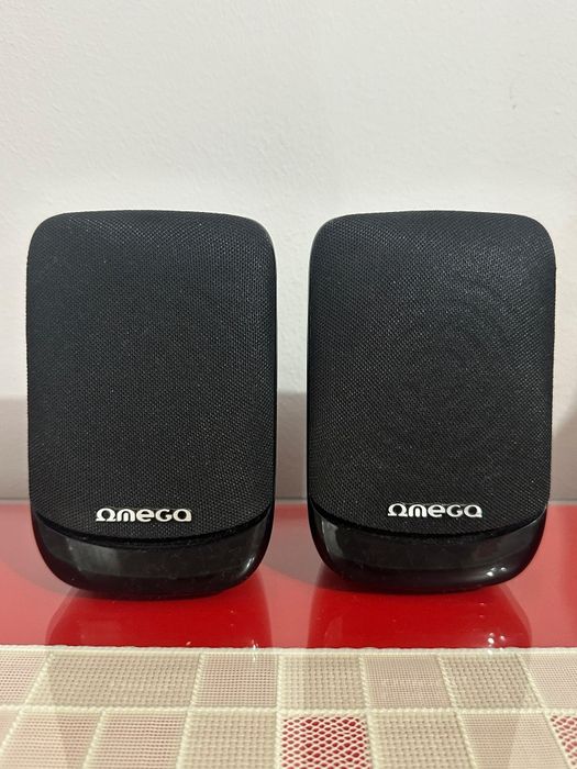 Vând  PC monitor și sistem audio