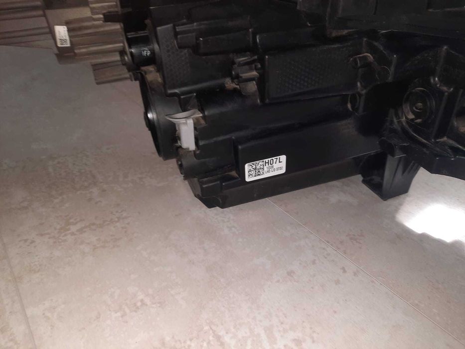 Far original stanga Led Xenon Hyundai Elantra CN7