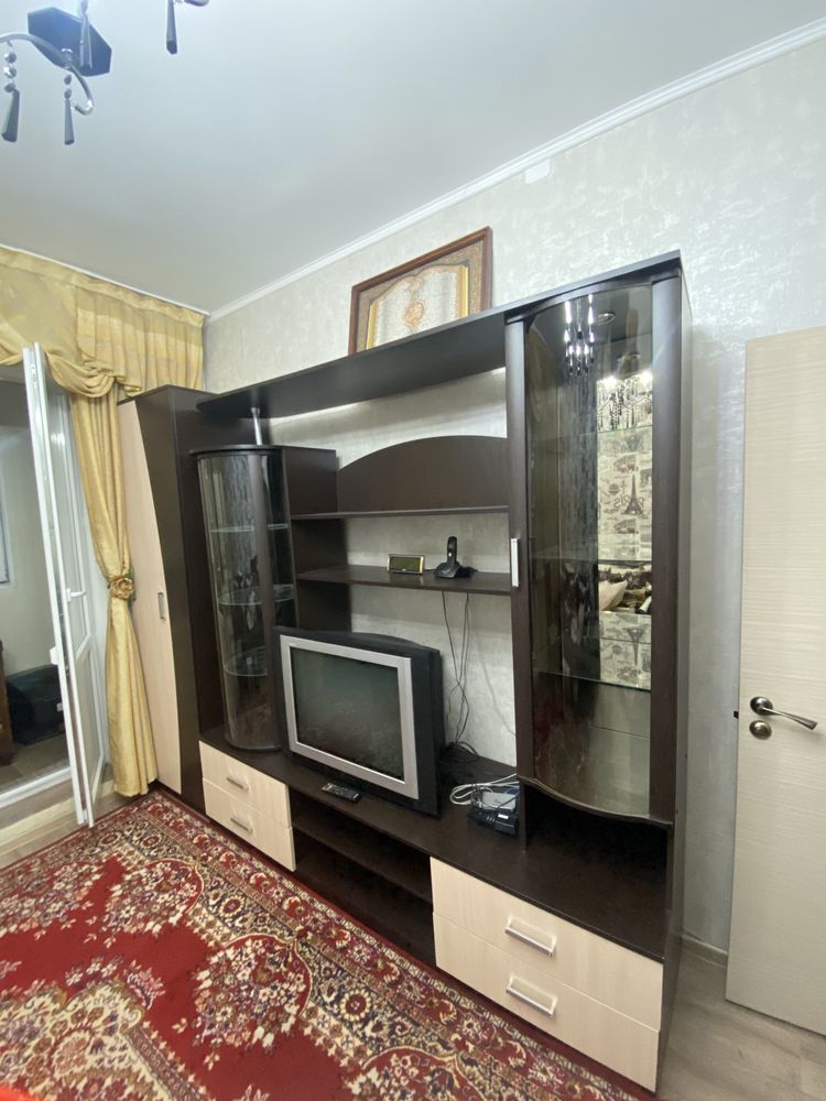 Стенка для зала в хорошем состоянии
