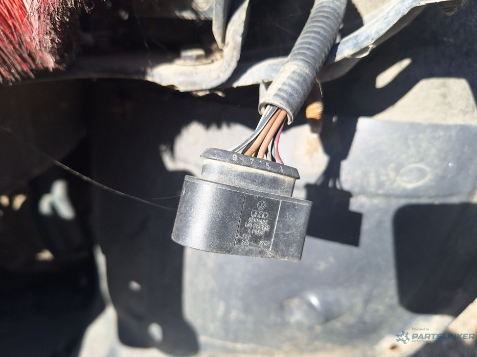 Mufa Conector far  SKODA OCTAVIA 1Z3 2004 - 2013 1J0973735