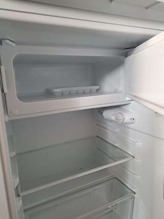 А+ Нов малък хладилник с вътрешна камера Bomann