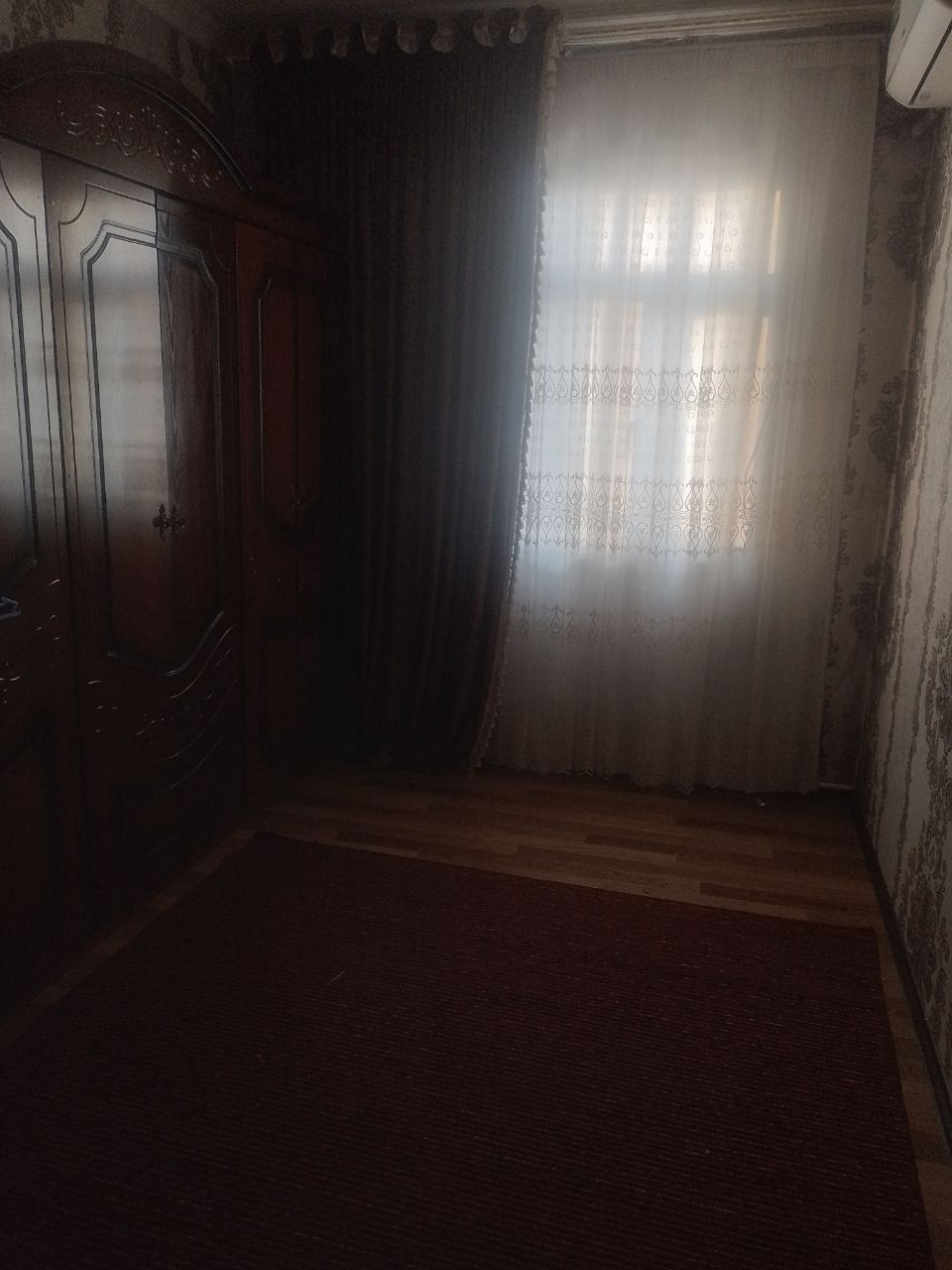 Срочнй сотилади 3 хона