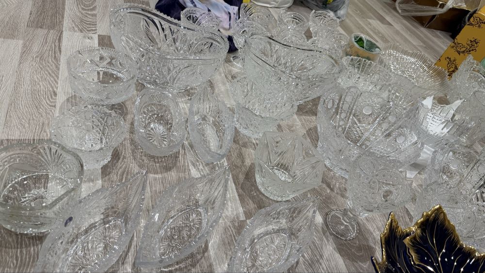 Хрусталлар сотилади