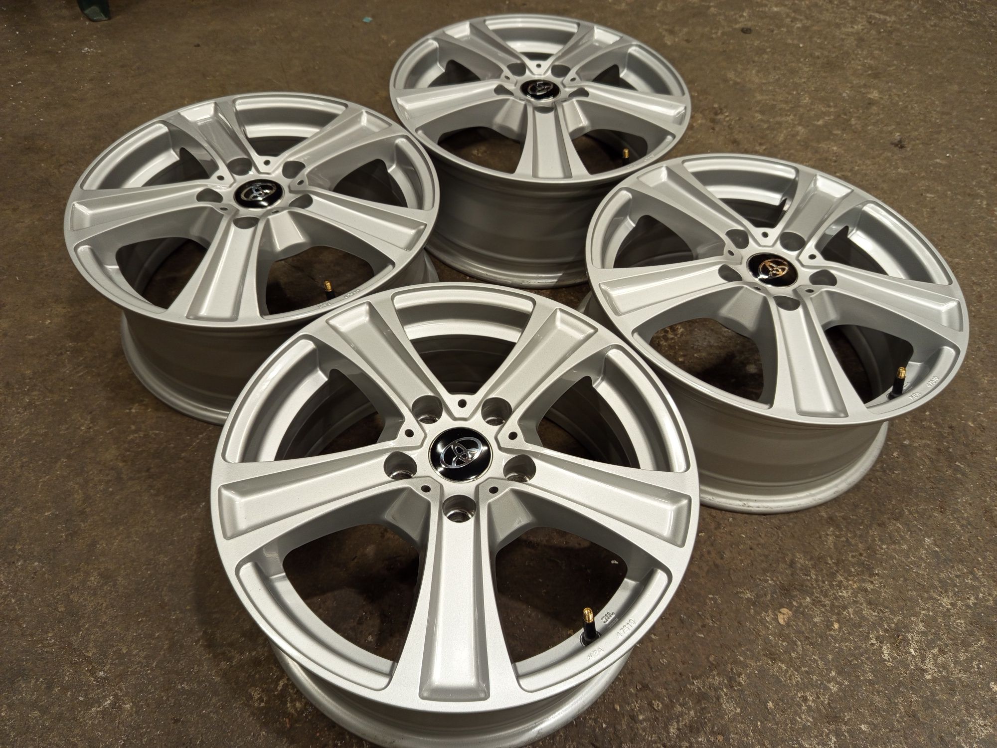 16" Toyota Auris Corolla 5x114,3 Тойота Аурис Корола